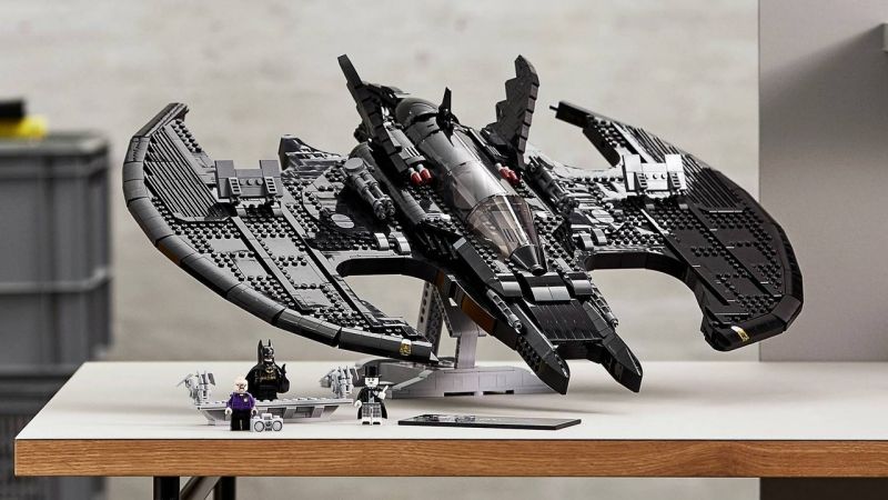 LEGO DC Batwing z 1989 roku
