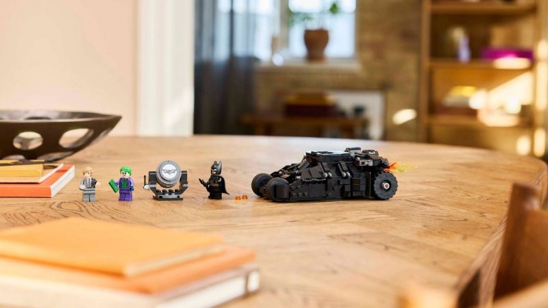 LEGO Tumbler Batmana kontra Dwie Twarze i Joker