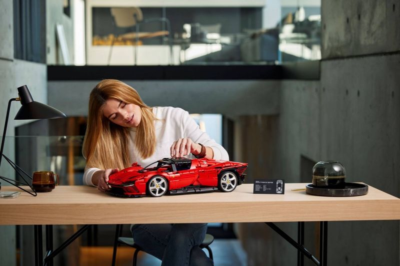 Ferrari Daytona SP3 - najlepsze samochody LEGO